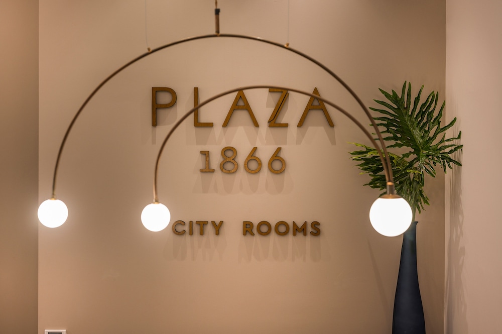 Plaza 1866 Superior City Rooms 48/70