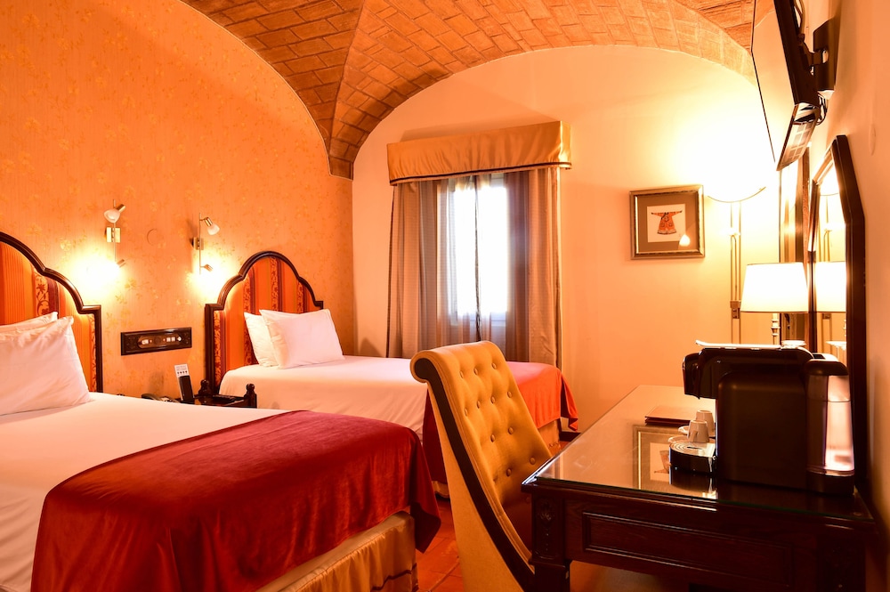 Hotel Fortaleza Do Guincho 10/96