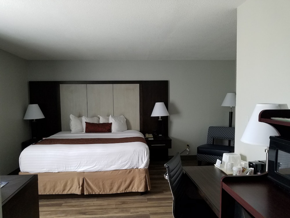 Wyndham Garden Jacksonville 24/40