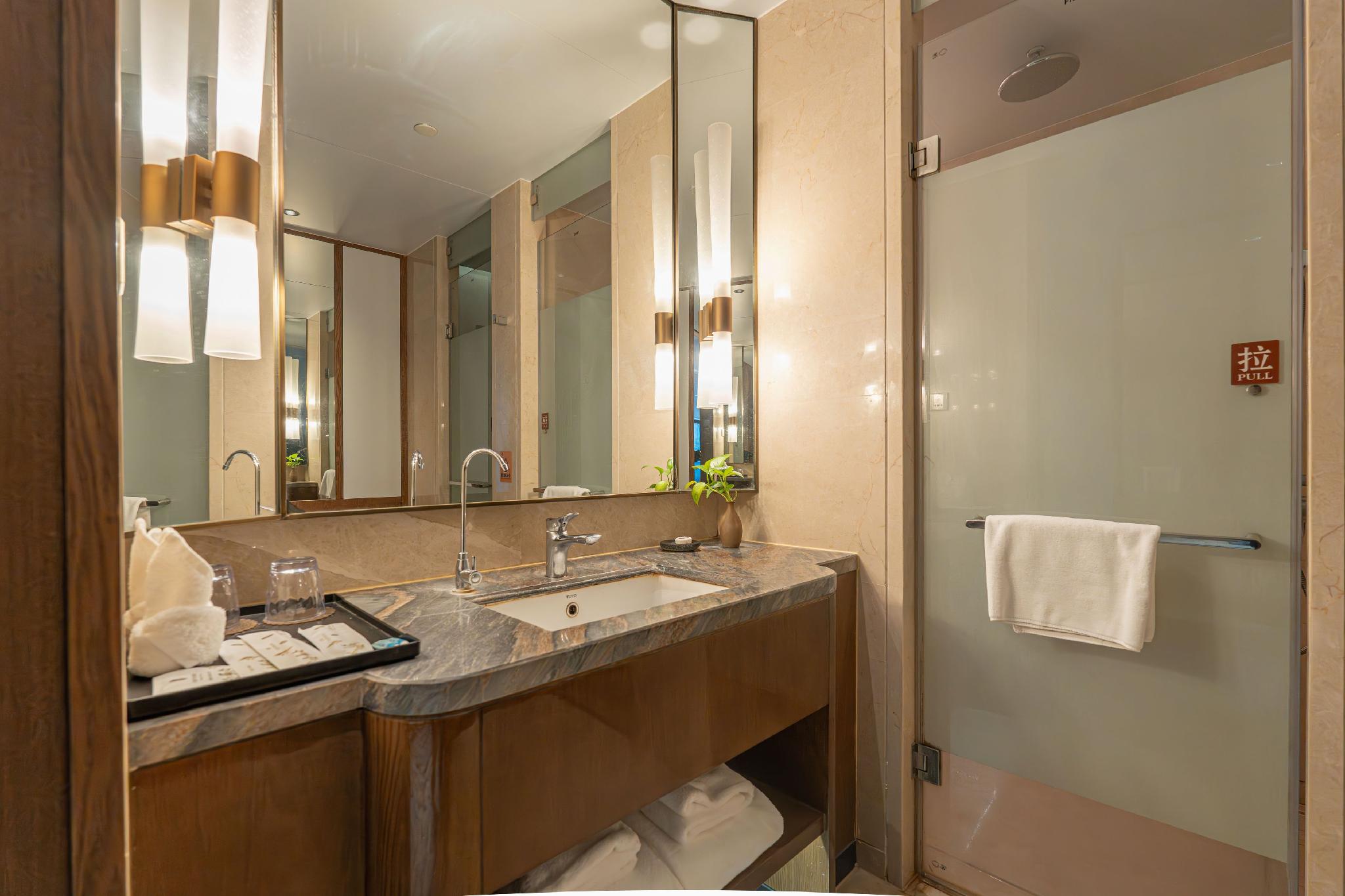 Biquan Kongzhong Hot Spring Hotel 35/37