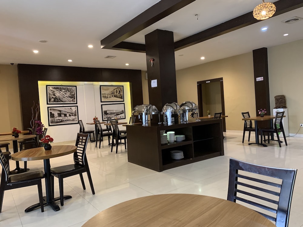 Parma Indah Hotel 32/35