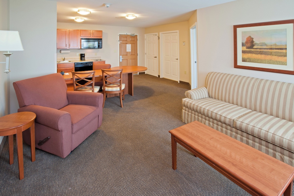 Candlewood Suites Louisville North 45/67