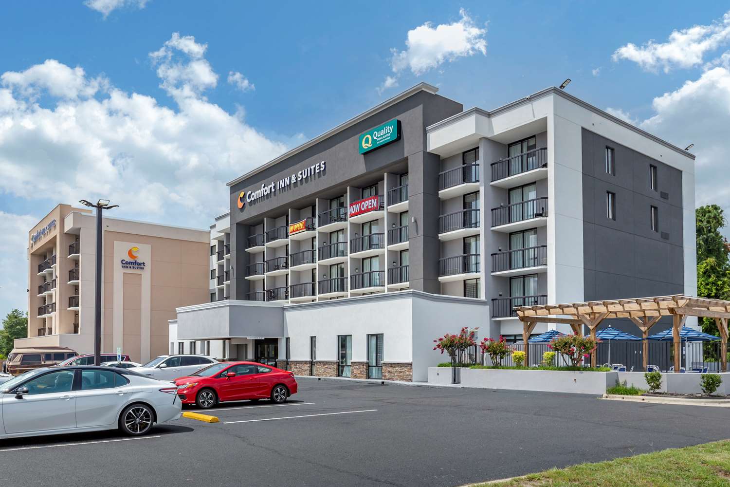 Comfort Inn & Suites Spring Lake - Fayetteville near Fort Bragg 24/26
