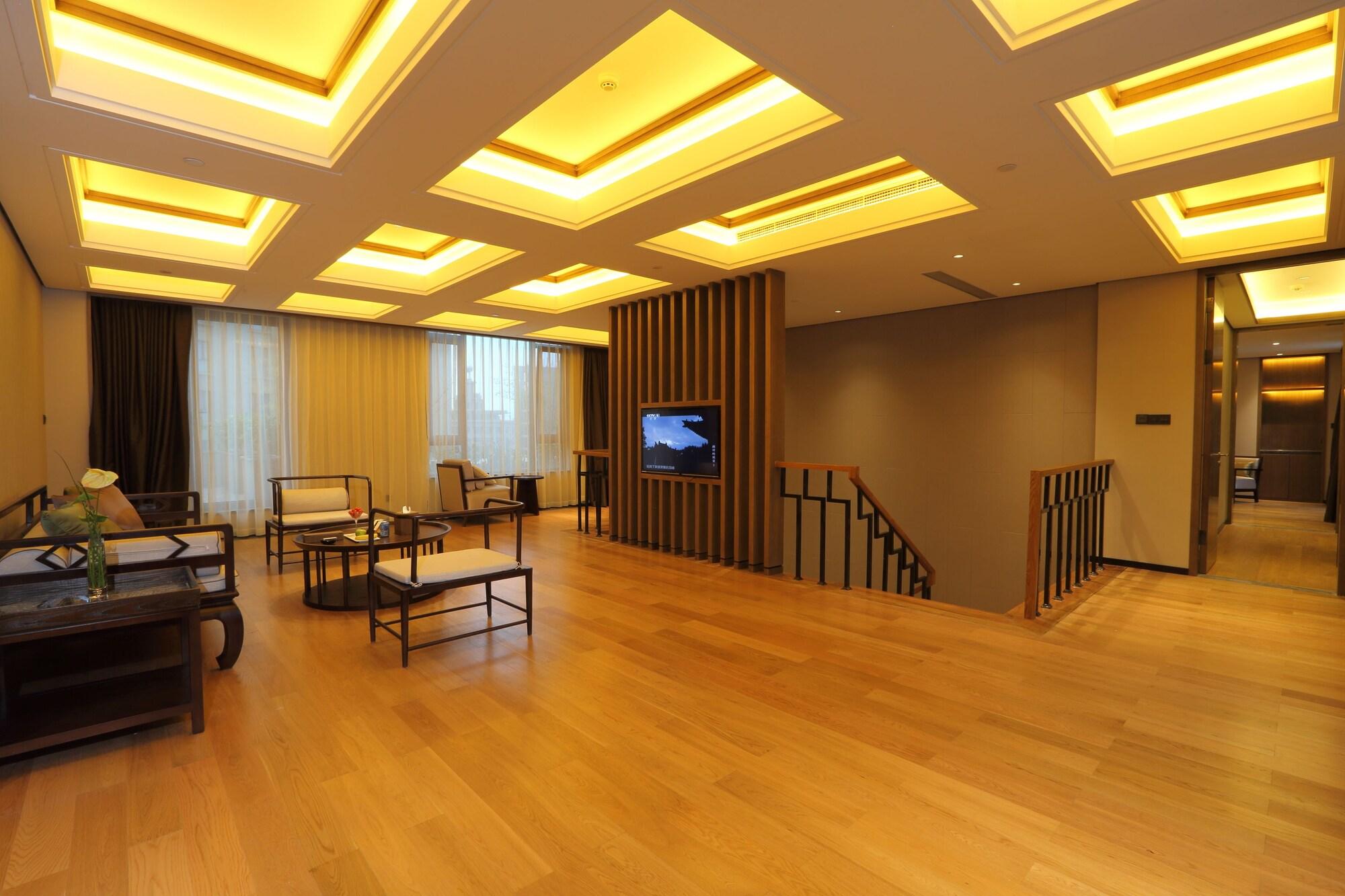 Linhai S And N International Hotel 30/39