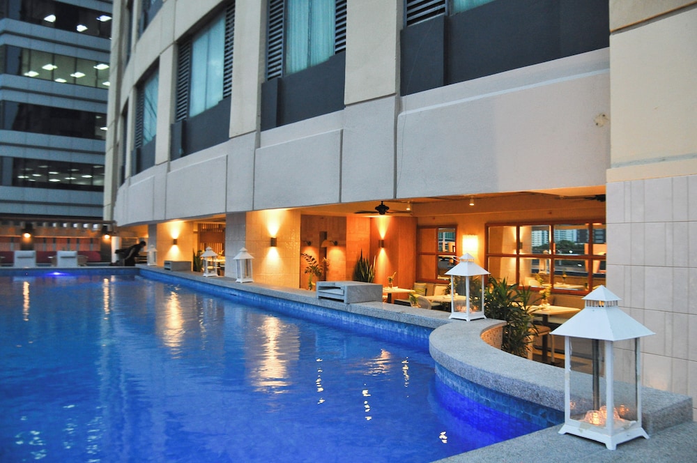 Vivere Suites 4/62