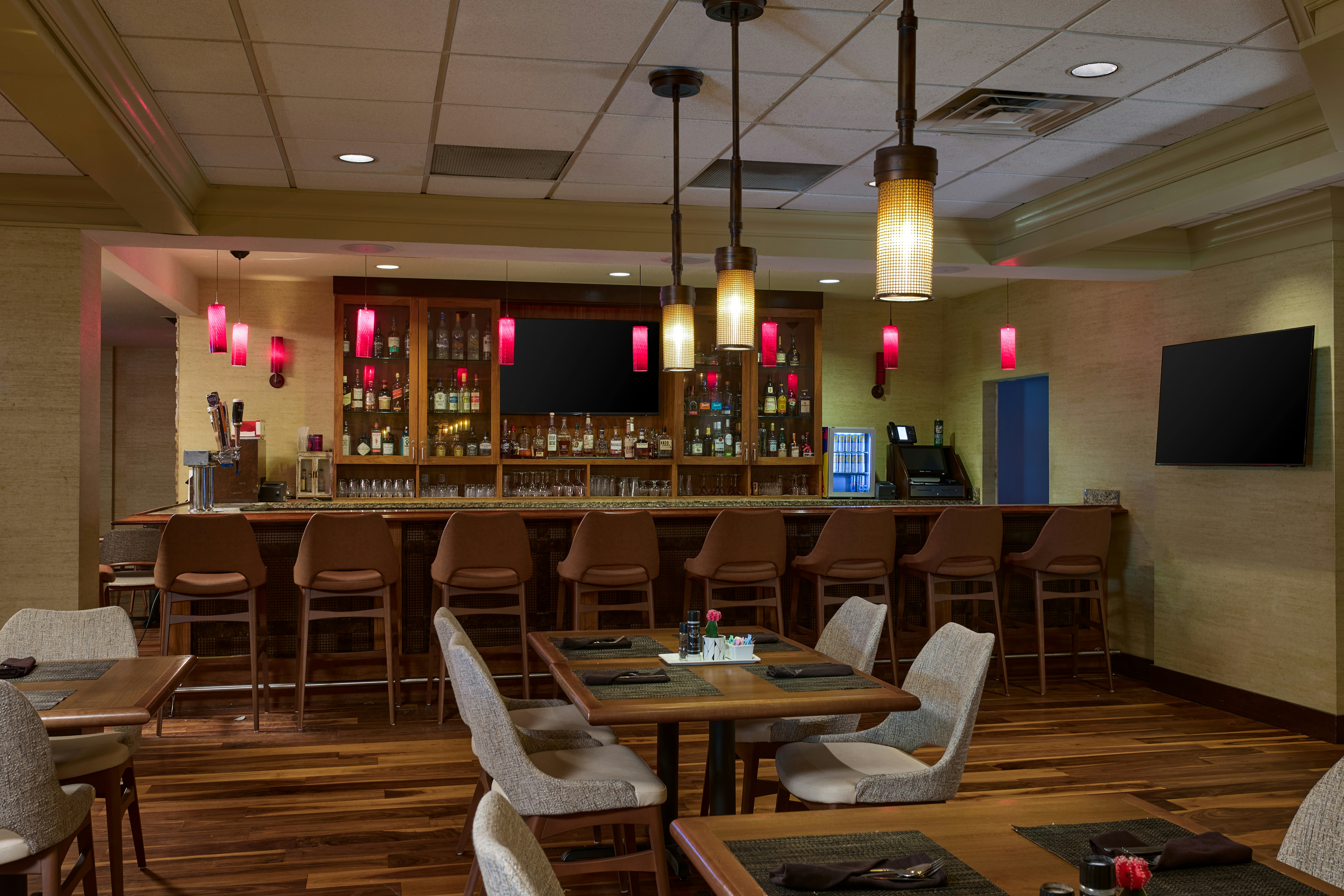 DoubleTree by Hilton Minneapolis Airport 20/35