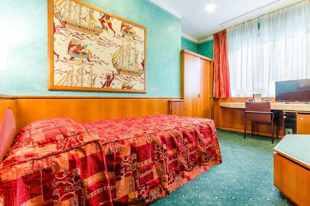 Brunelleschi Hotel Milan 10/49