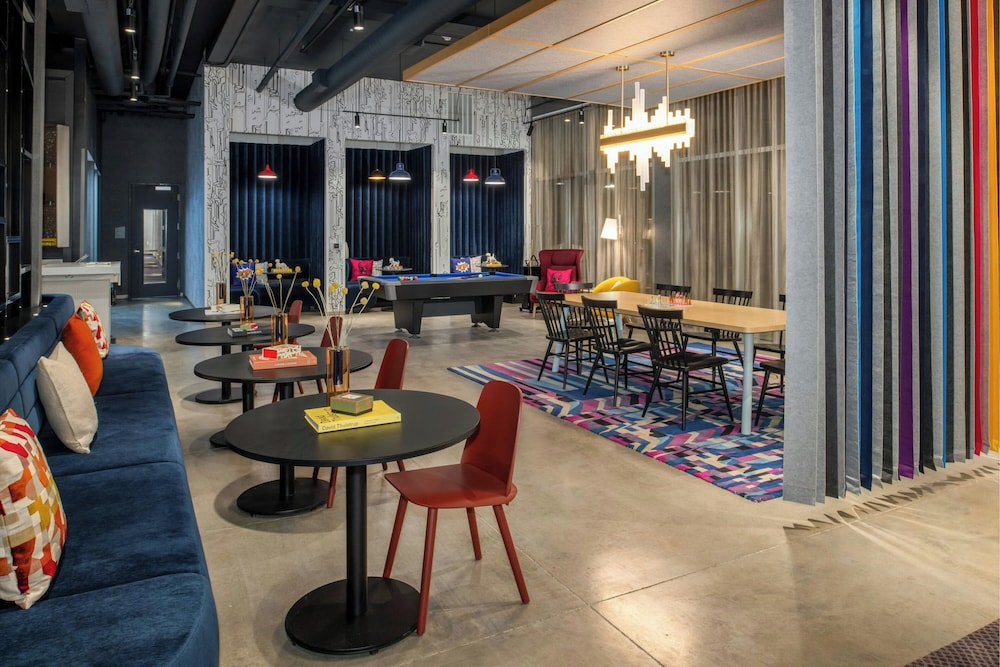 Aloft Sacramento Airport Natomas 26/43