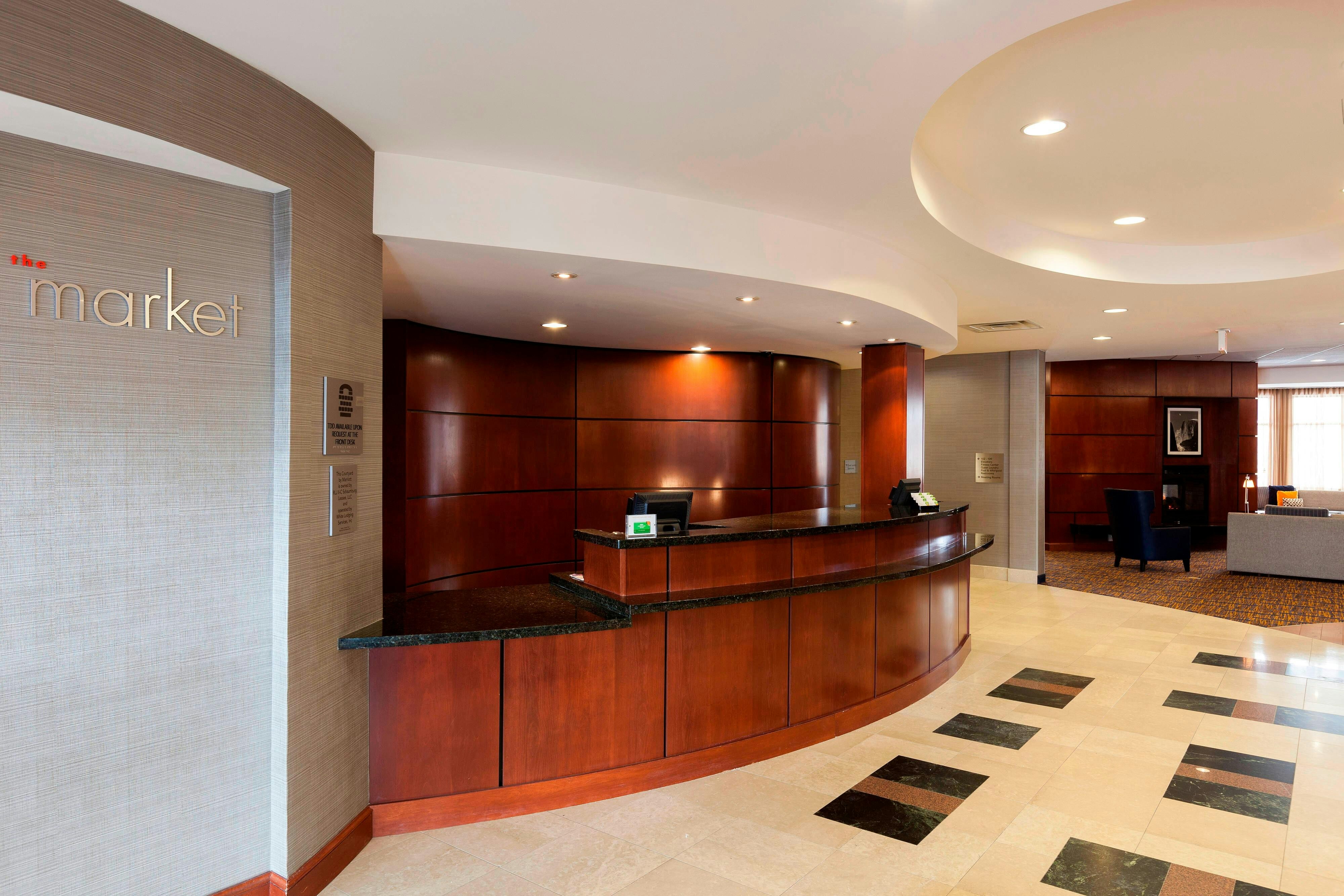 Lobby at Courtyard by Marriott Chicago Schaumburg/Woodfield Mall, SCHAUMBURG - IL