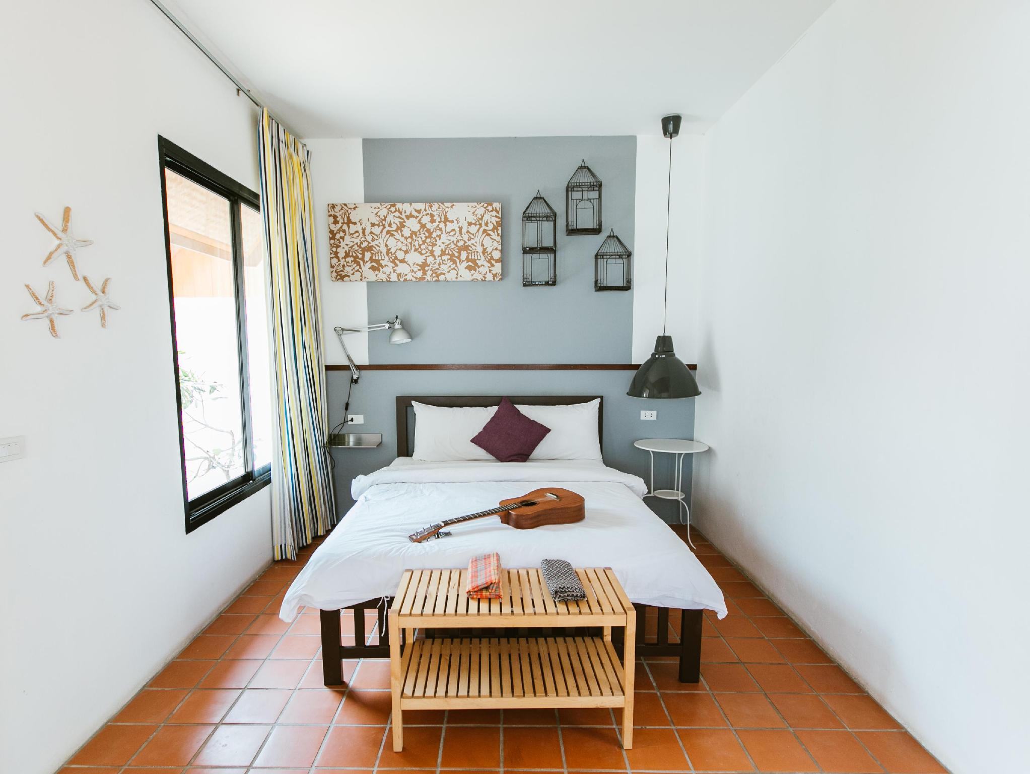 Bungalow, Beach Front