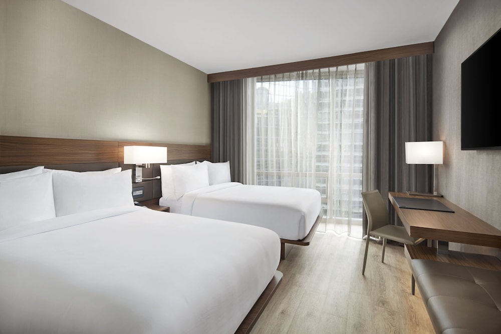 AC Hotel by Marriott Lansing University Area 10/49