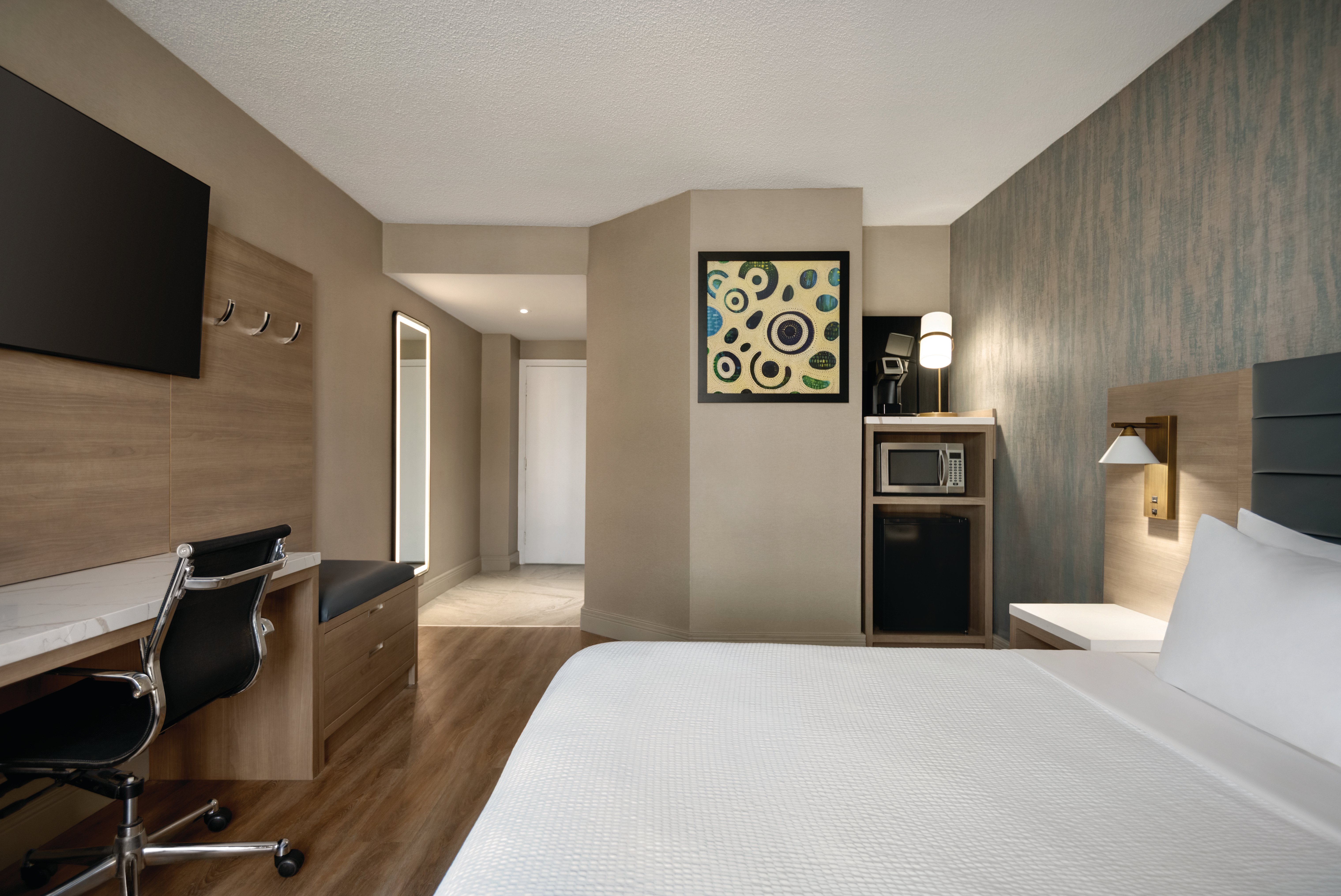Radisson Hotel Montreal Airport 24/47