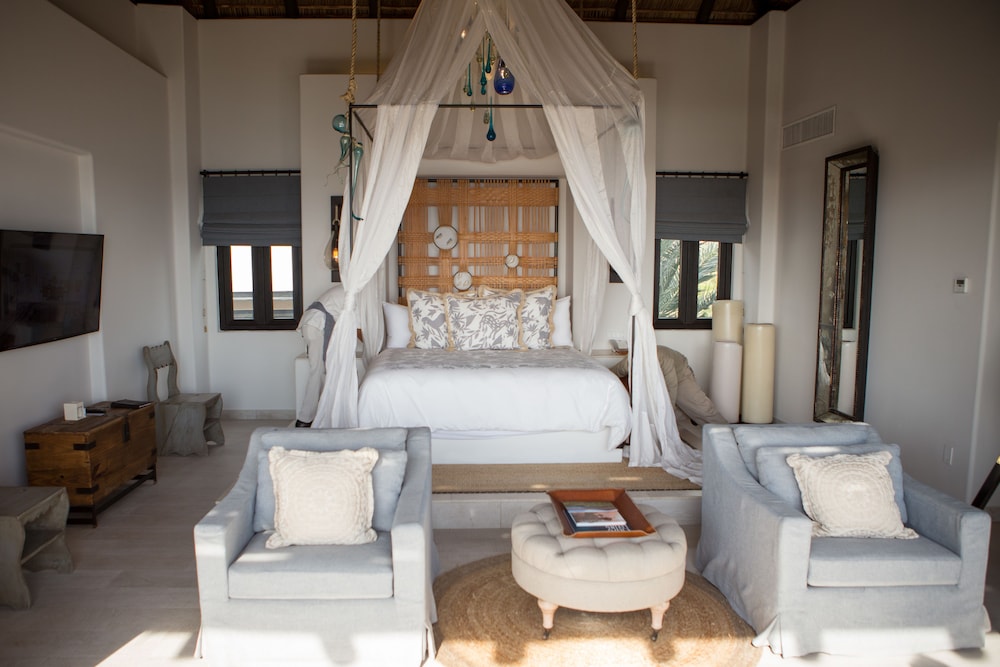 Esperanza Resort 35/74