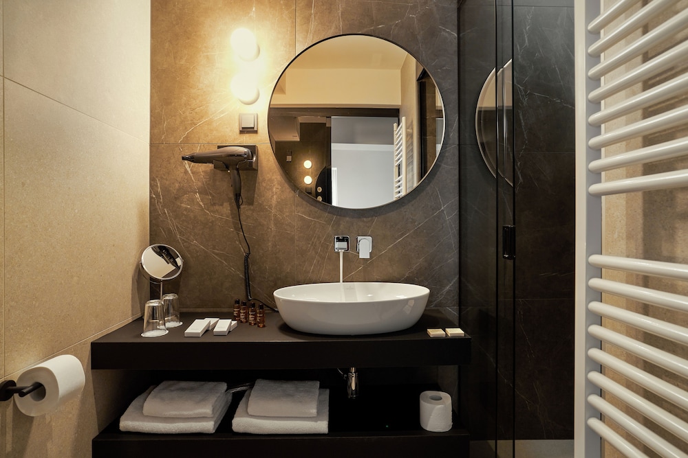 The Hotel Ljubljana 39/43
