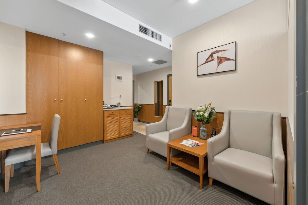 YEHS Hotel Sydney QVB 30/44