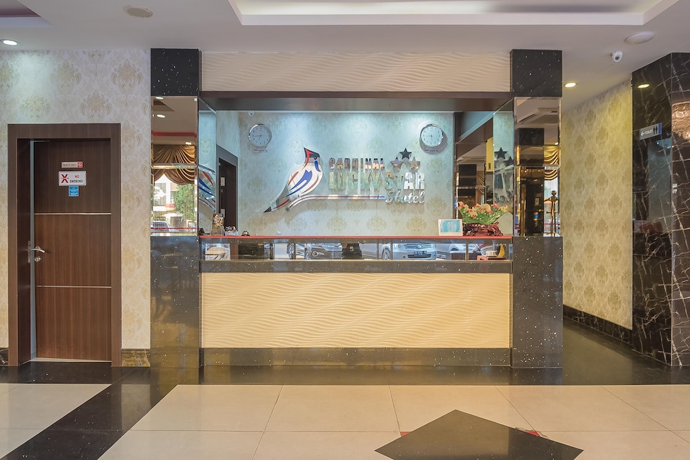 RedDoorz Premium near Grand Batam Mall 5/50