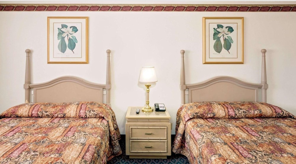Lake Place Inn 8/21