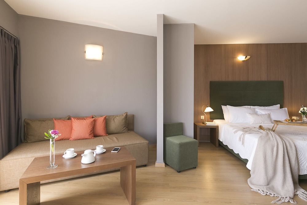 EXECUTIVE, SUITE, SEA VIEW