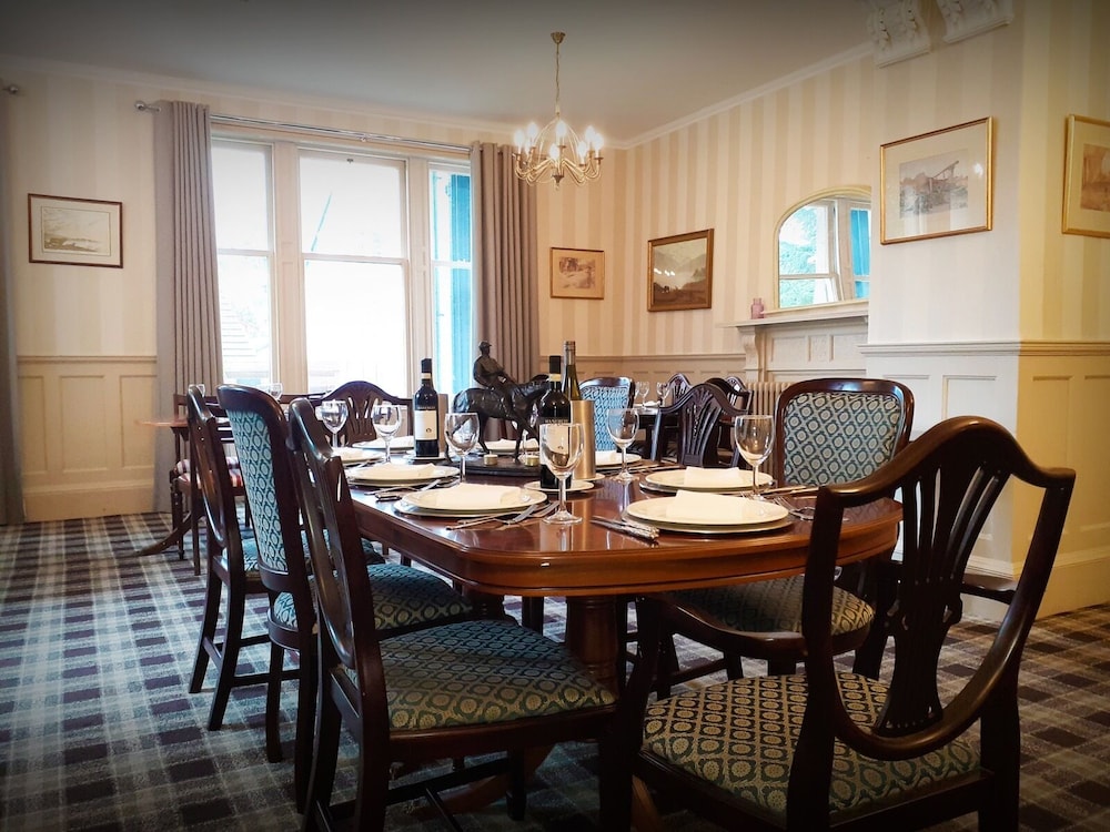 The Speyside Hotel 48/62