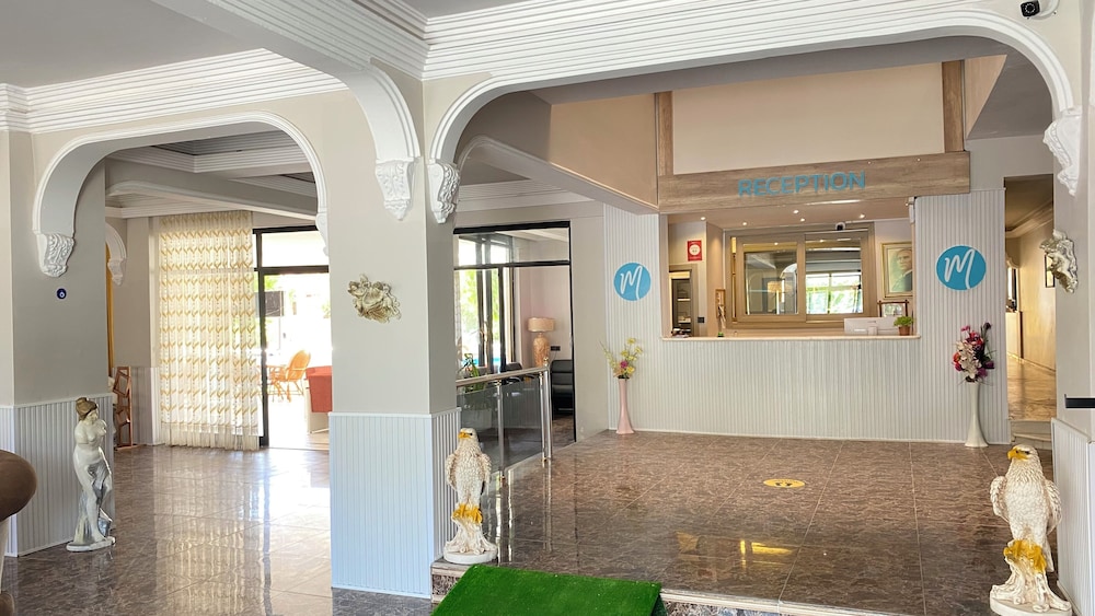 Medos hotel 10/56