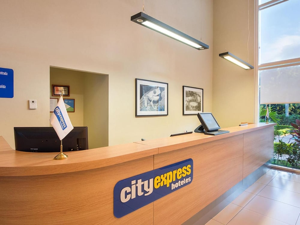 City Express by Marriott San Jose Costa Rica 7/50