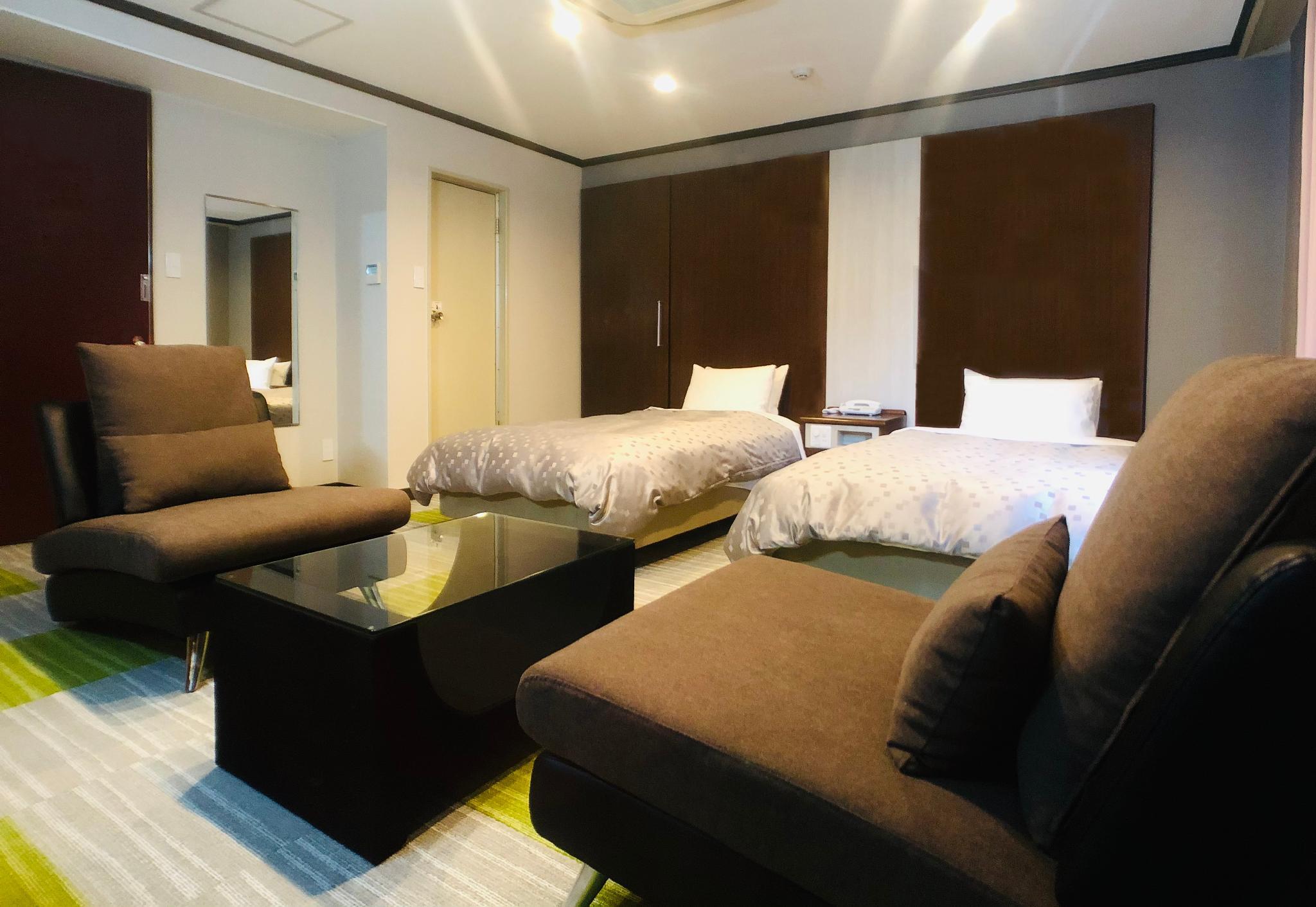 Semi Room, Standard, Twin Beds, 1 Double and 1 Single Bed