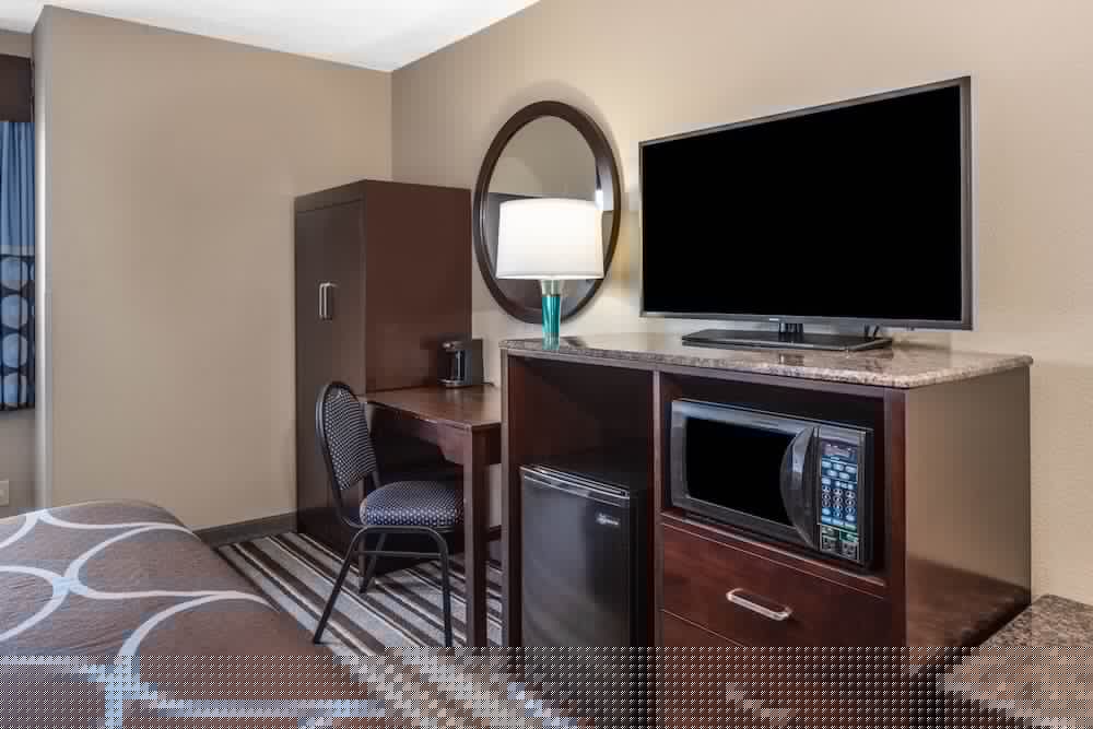 Super 8 by Wyndham Nyack NY 30/37