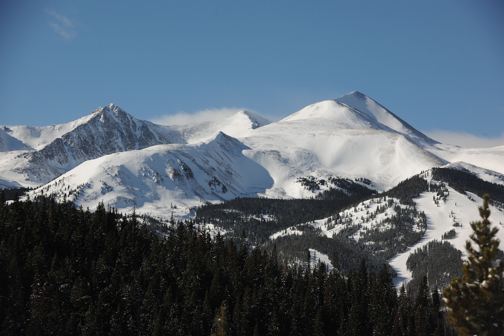 The Lodge at Breckenridge 39/50