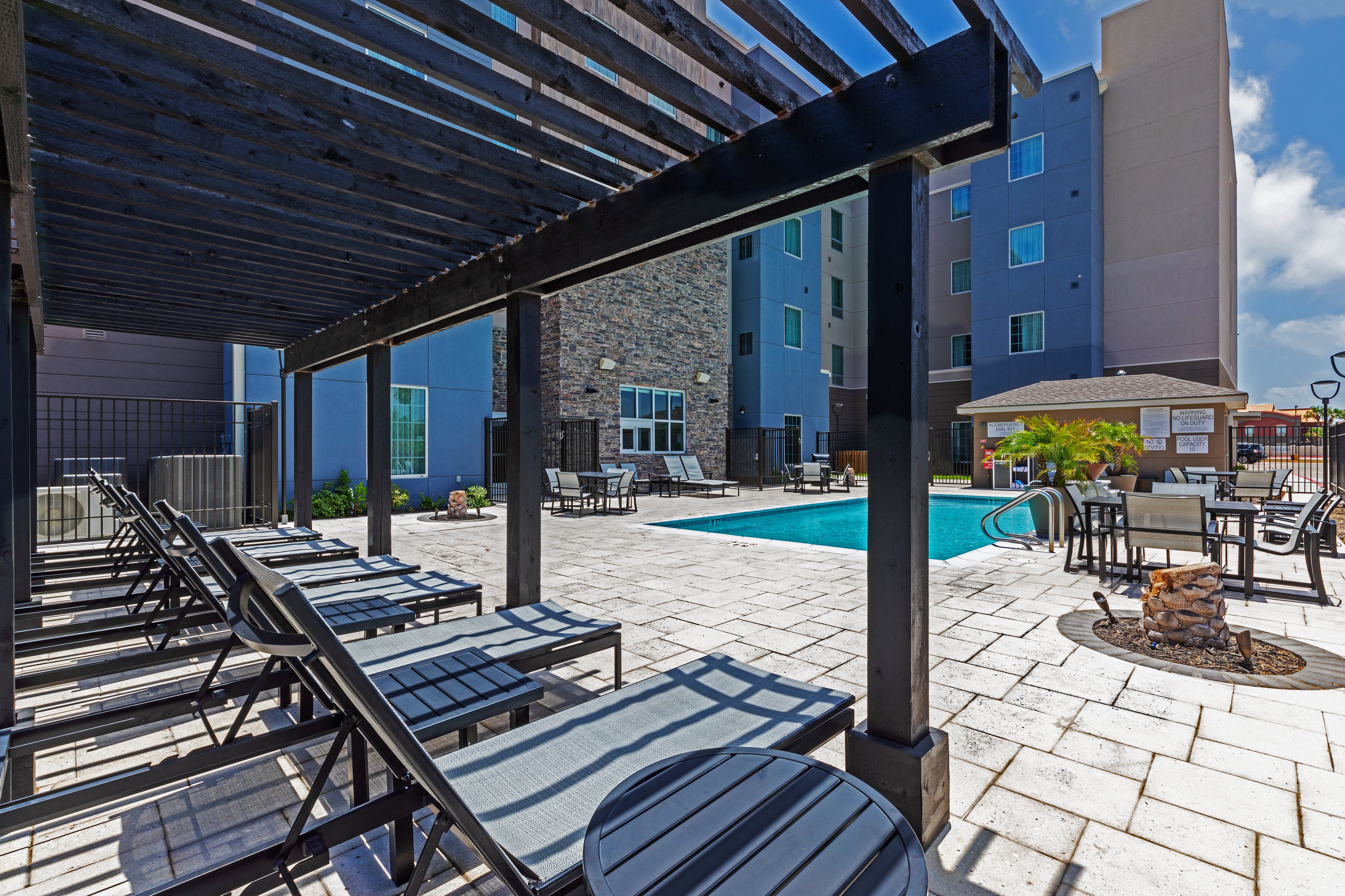 Staybridge Suites Portland 46/47