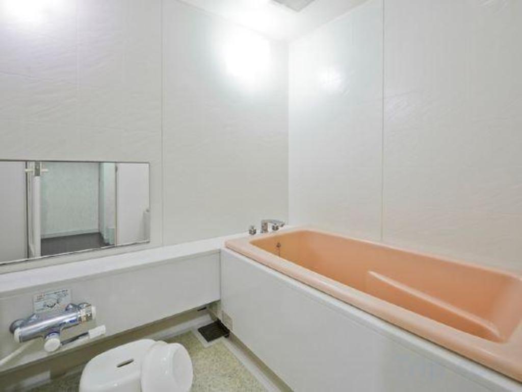 Japanese Western, Standard, Twin Beds, Maholova Minds Miura 5/5