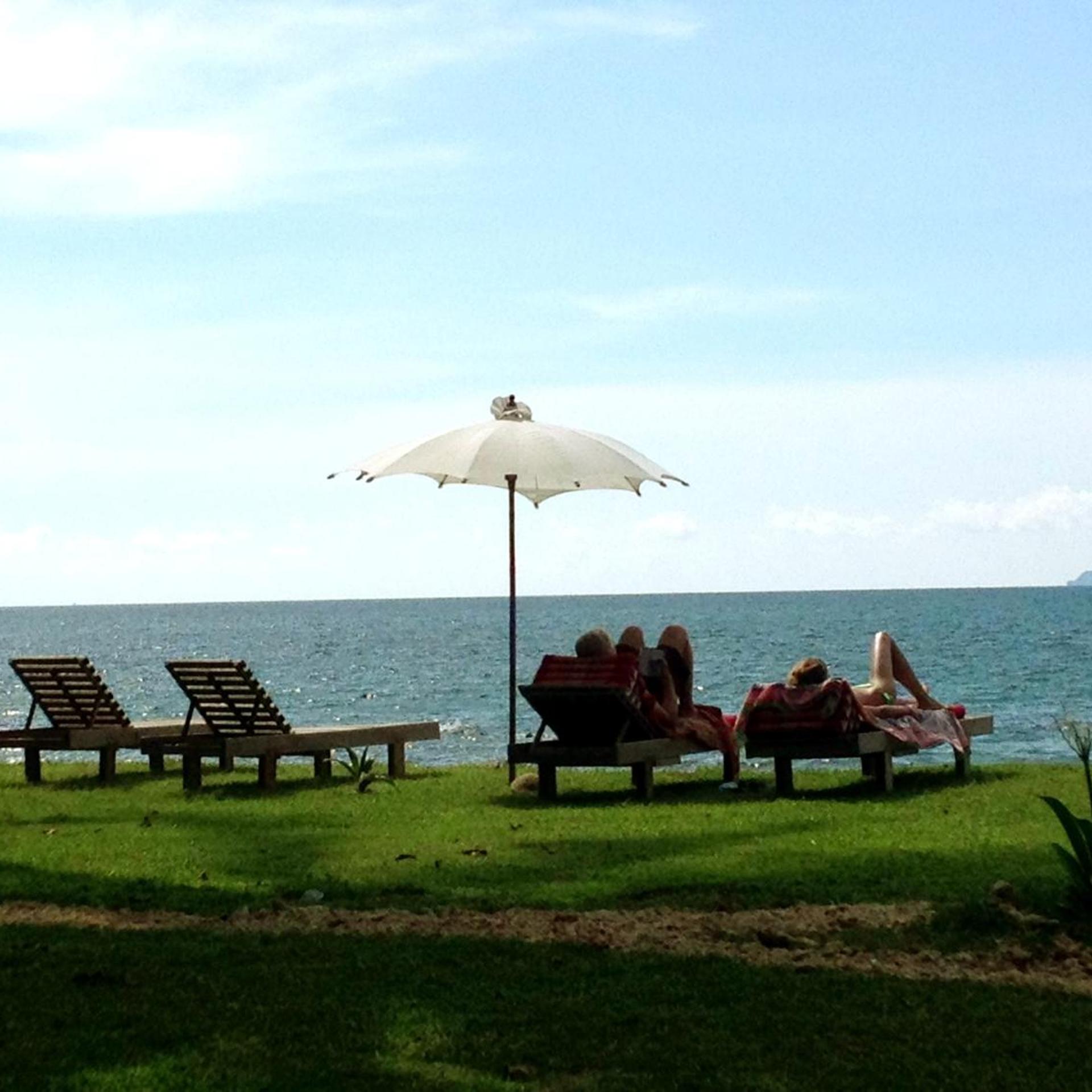 Nautilus Right On The Beach Resort - Adults Only 56/61
