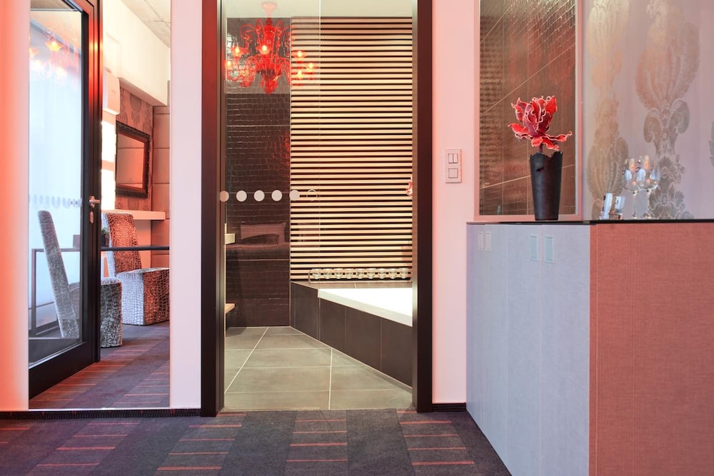 G Design Hotel 4/44