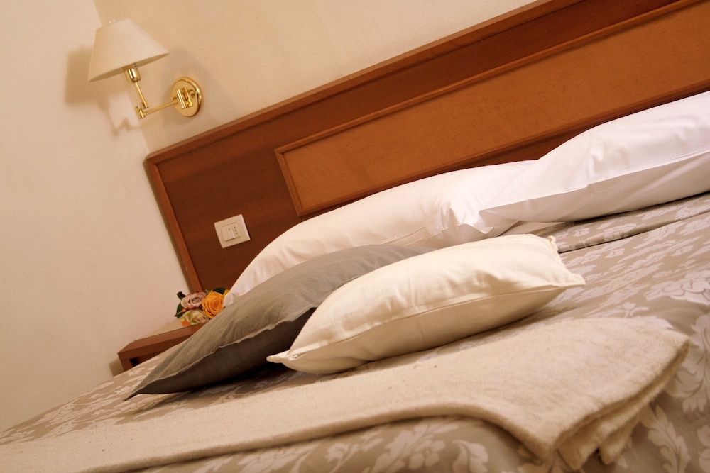 Bonifacio Hotel photo2