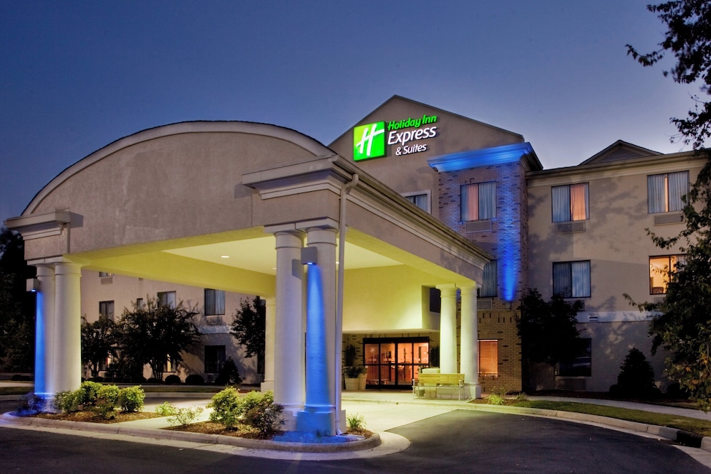 Holiday Inn Express Hotel And Suites Kinston 4/72