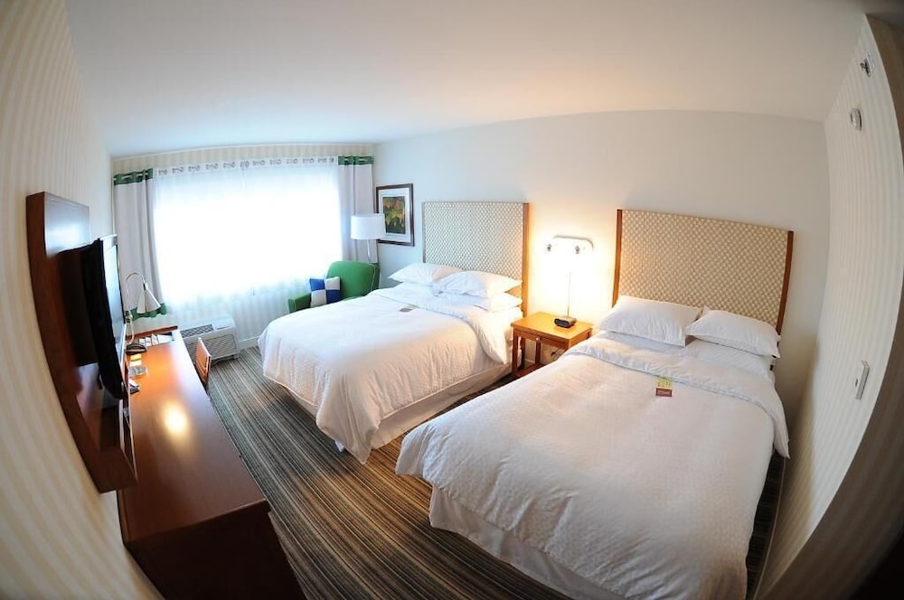 Holiday Inn Express Columbus Airport Easton Ex Four Points By Sheraton Columbus Ohio Airport 6/45