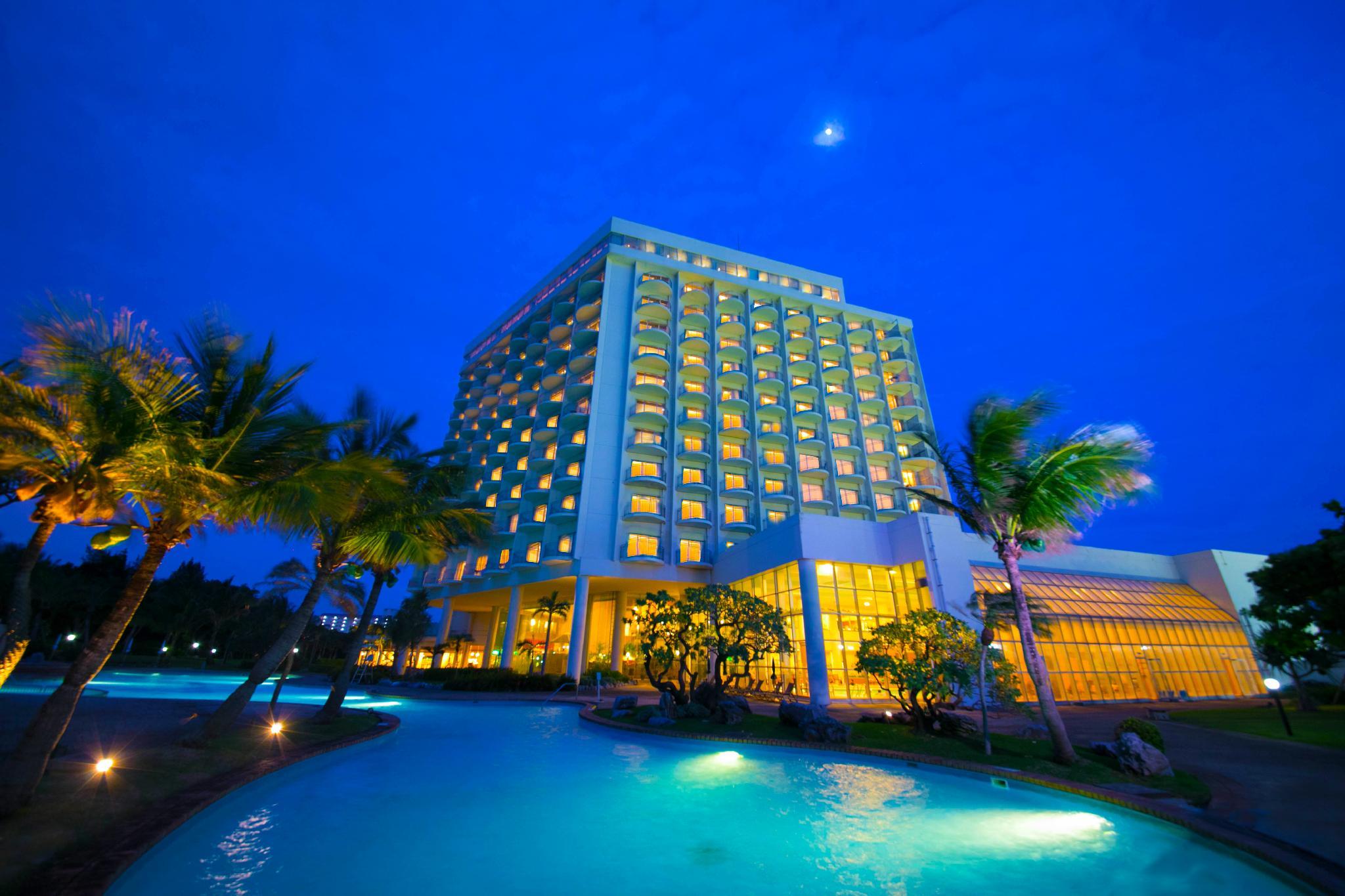 Laguna Garden Hotel in GINOWAN