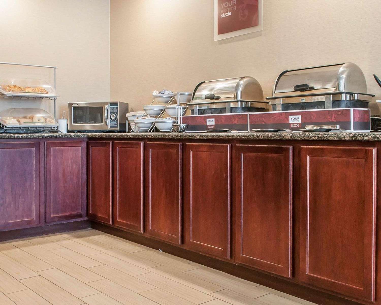 Comfort Suites Farmington 42/43