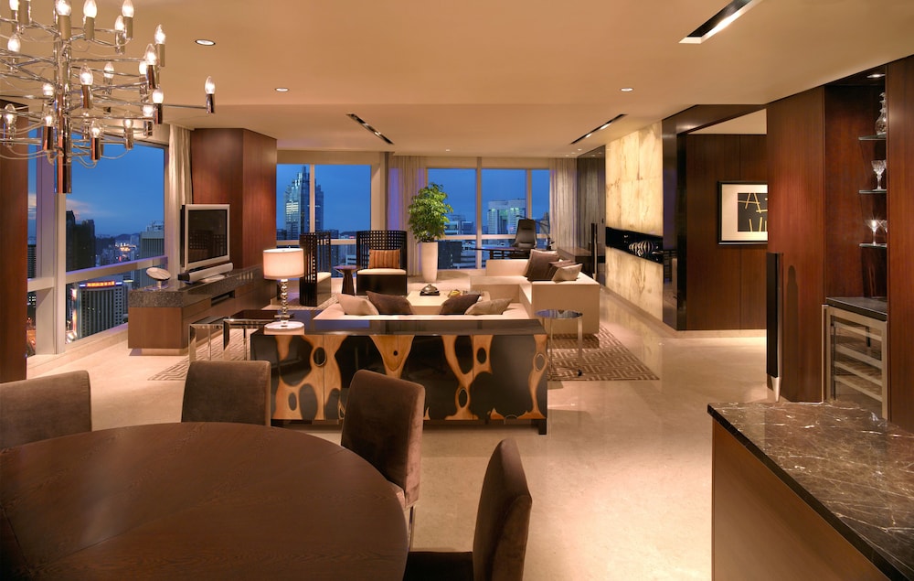 Grand Hyatt Shenzhen 62/75