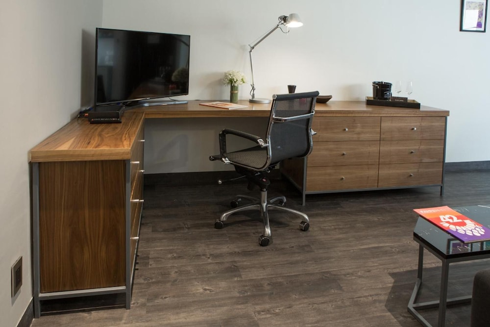FlowSuites Polanco 32/38