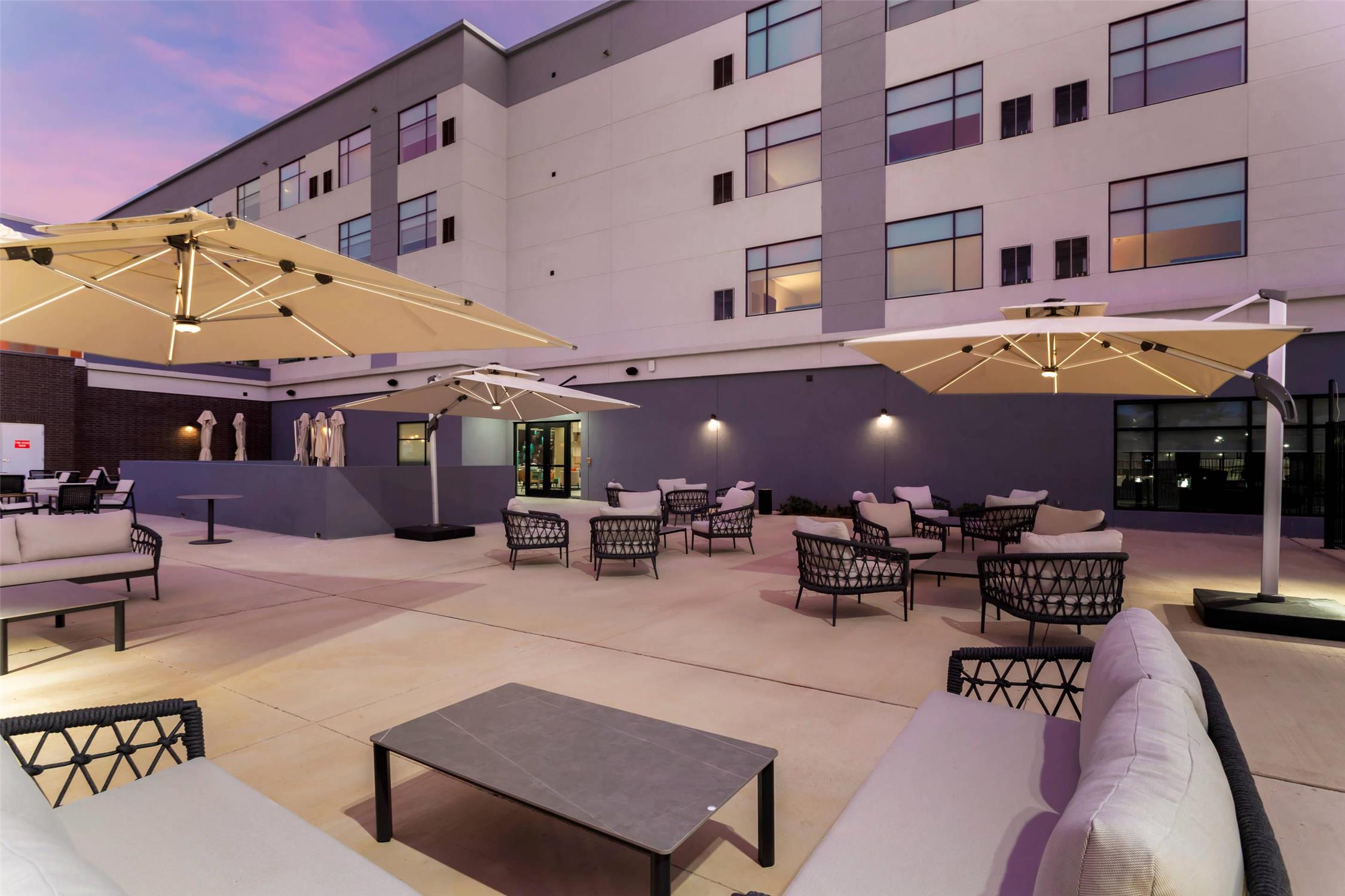 Cambria Hotel Northlake Conference Center - Roanoke 4/29