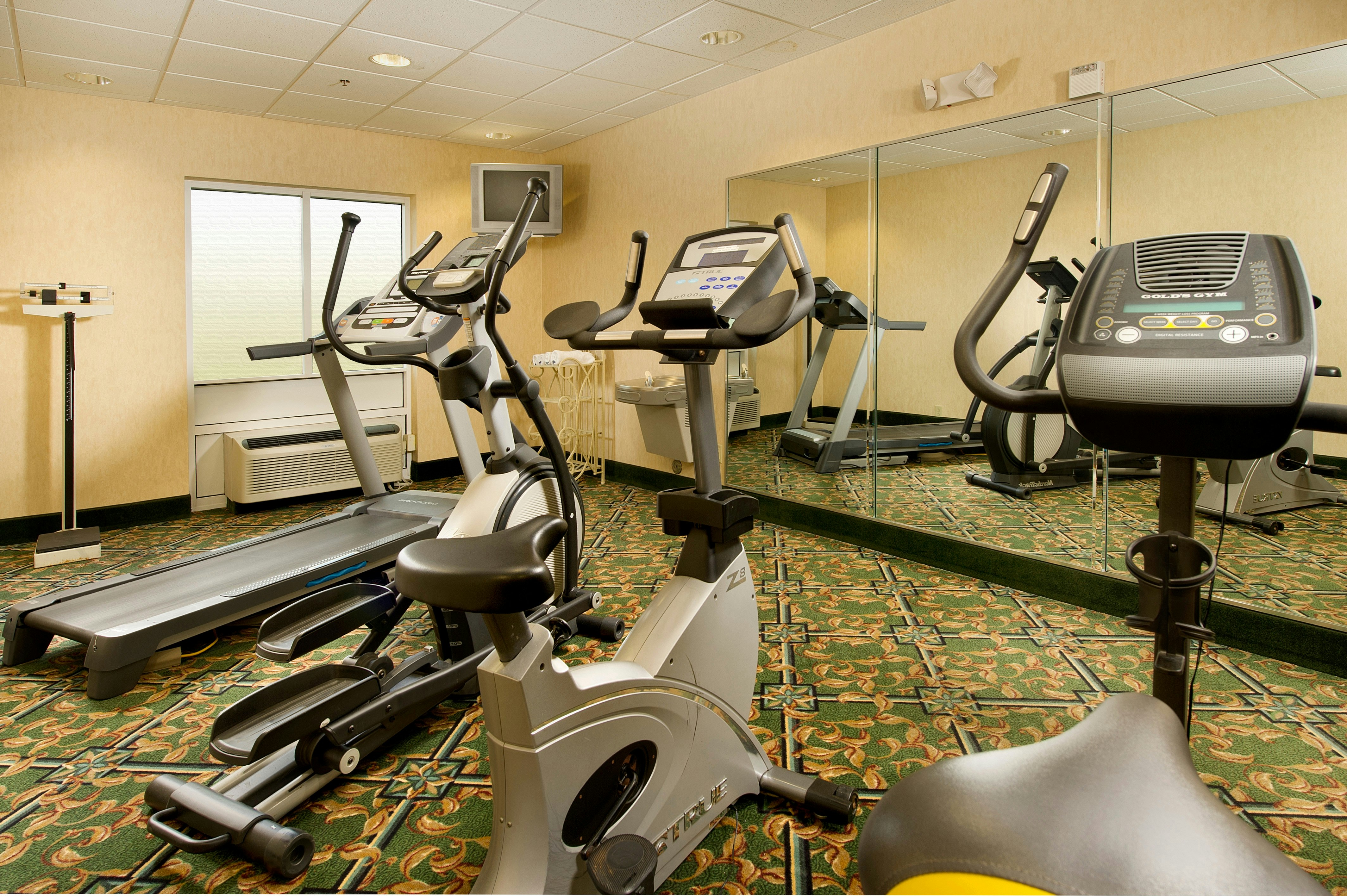 Holiday Inn Express & Suites Lenoir City (Knoxville Area) 17/25