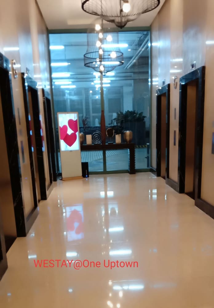 One Uptown Residence Bgc 24/50