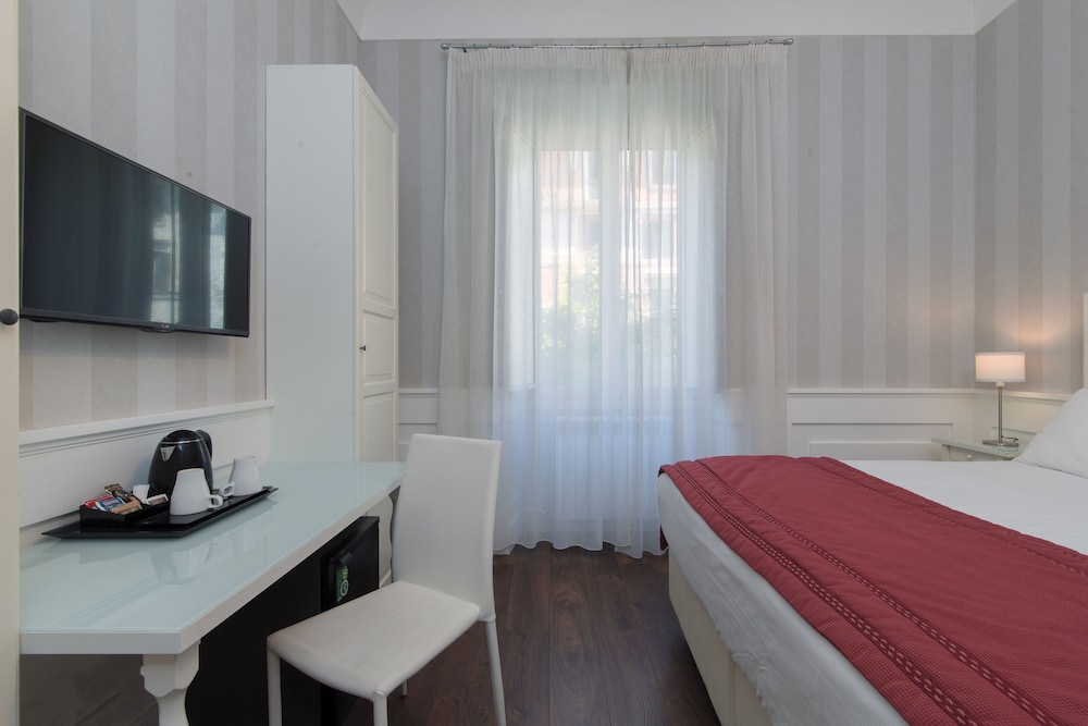 Star Vatican Rooms 37/58