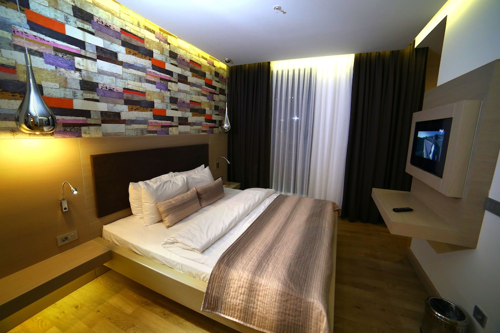 Costa Farilya Special Class Hotel 29/71
