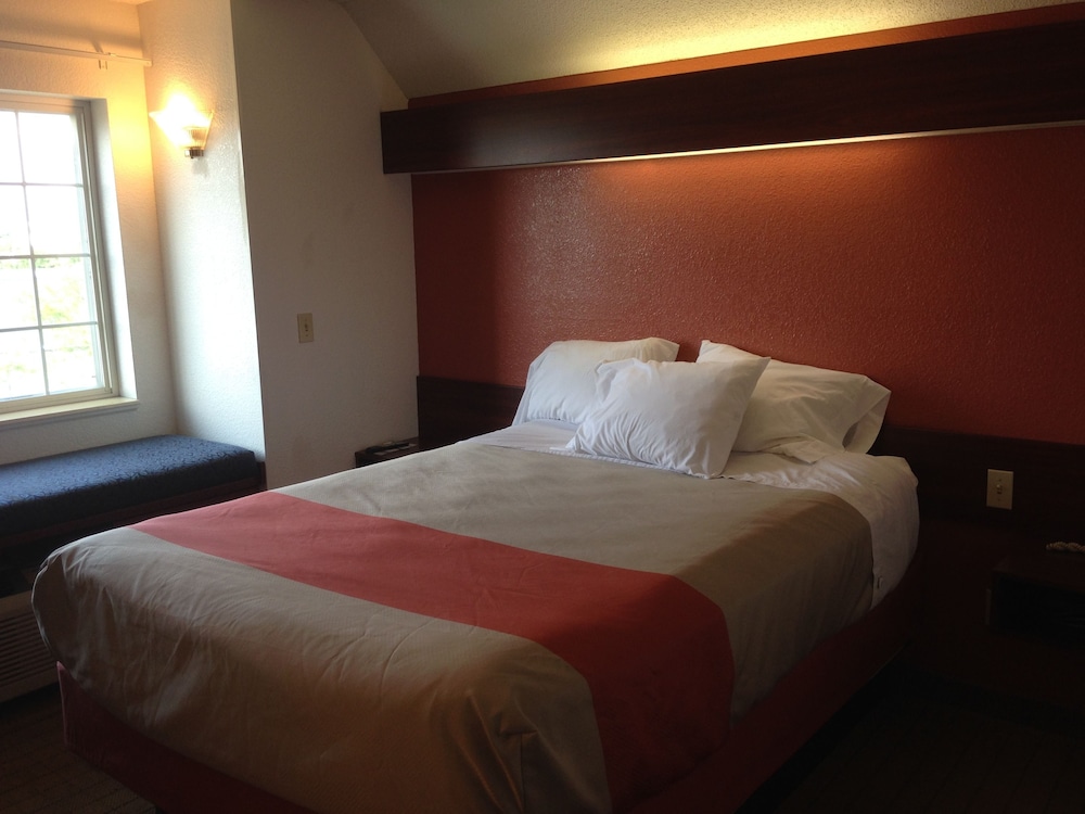 Motel6 Olathe, KS 29/49