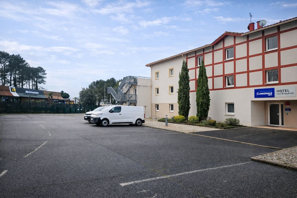 Hotel the Originals Dax Nord Les Bruyeres 38/49