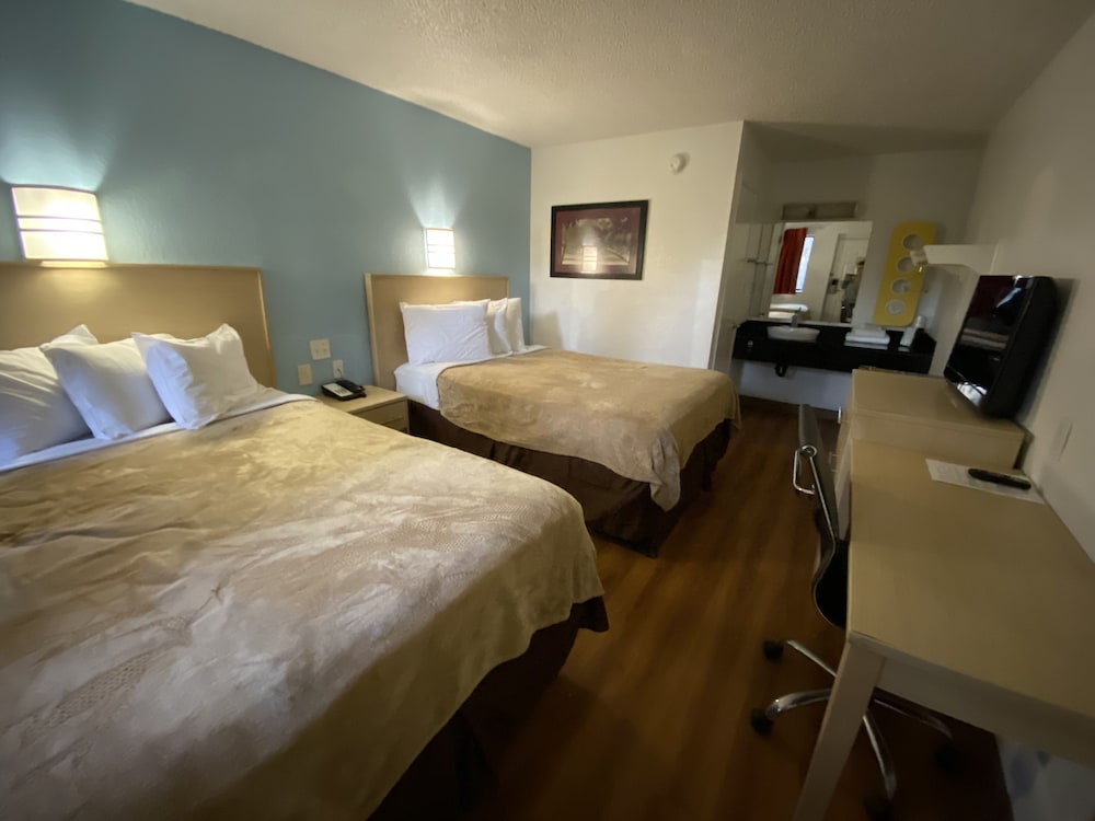 Loyalty Inn Tallahassee photo5