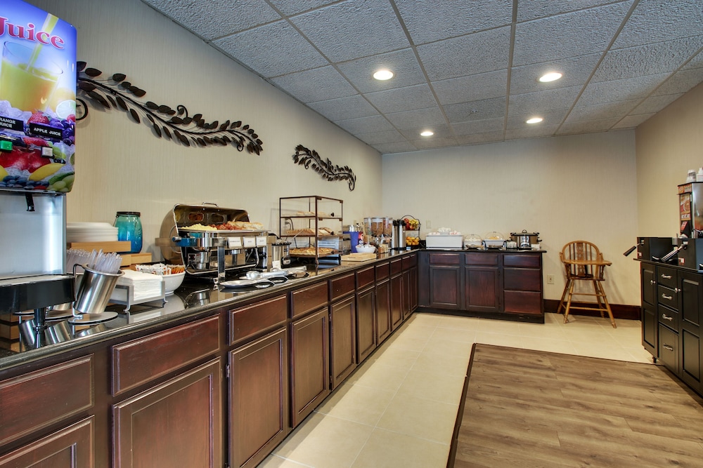 Wingfield Inn Suites 35/49