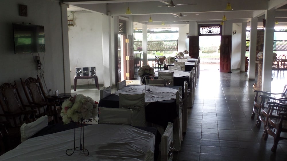 Nilketha Villa Eco Hotel 24/42