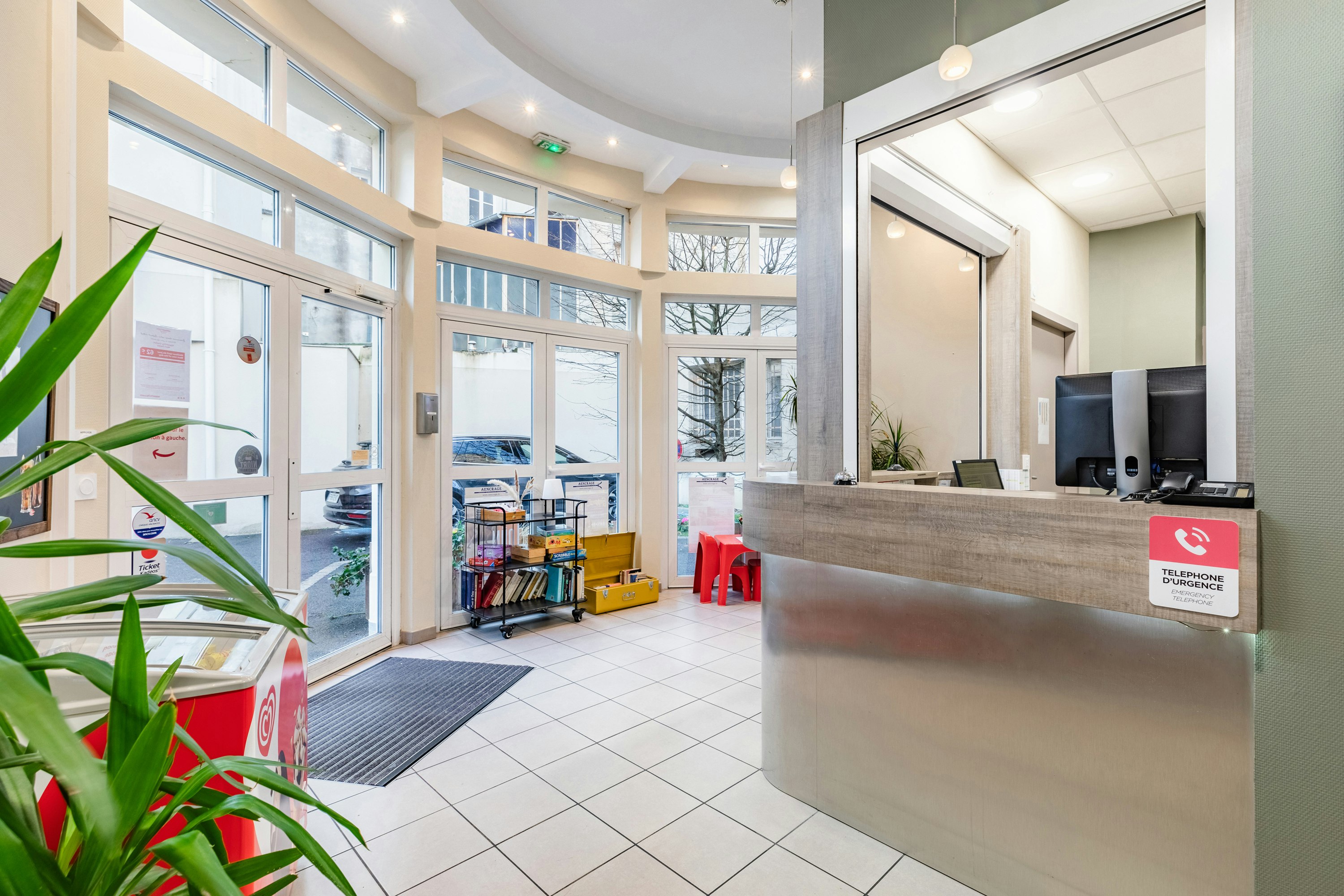 Lobby at Appart City Confort Niort Centre, NIORT